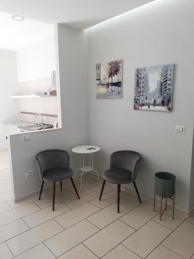 Binario 3 Bed & Breakfast Еболи Екстериор снимка