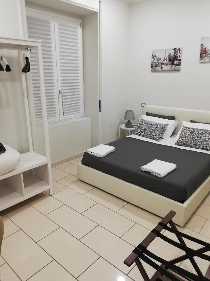 Binario 3 Bed & Breakfast Еболи Екстериор снимка